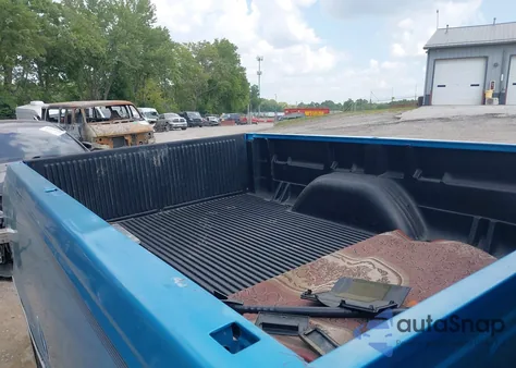 1994 GMC Sierra C1500 z USA, uszkodzony, nr VIN 1GTEC14K1RE534607